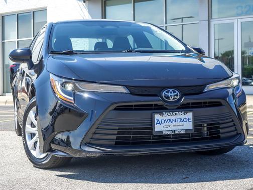Midnight Black Metallic 2024 Toyota Corolla LE