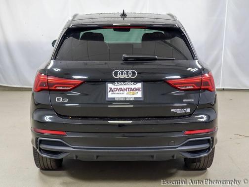 2024 Audi Q3 Premium 45 TFSI S line quattro Tiptronic