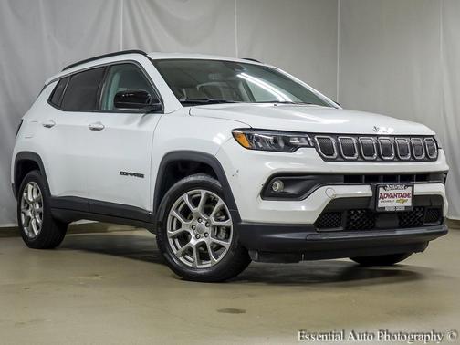 2022 Jeep Compass Latitude Lux