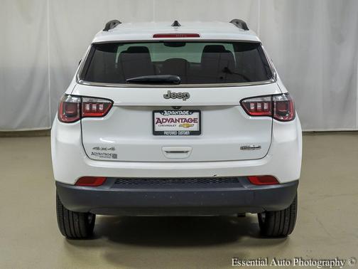 2022 Jeep Compass Latitude Lux
