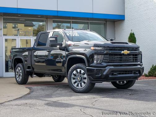 Black 2026 Chevrolet Silverado 2500 Custom
