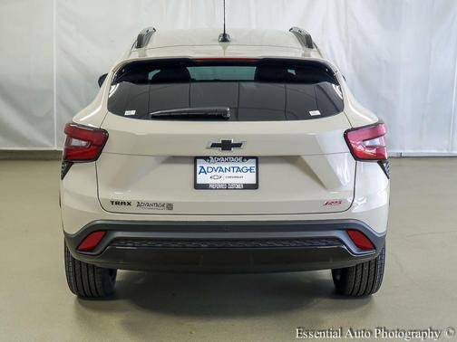 White Sands 2026 Chevrolet Trax FWD 2RS