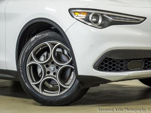 2022 Alfa Romeo Stelvio Sprint