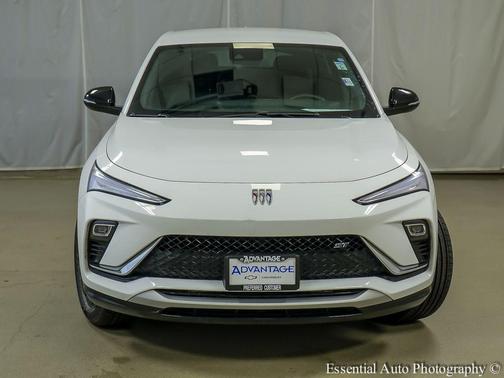 Summit White 2025 Buick Envista Sport Touring FWD