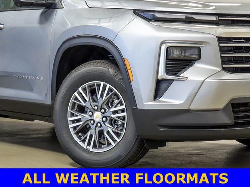 Sterling Gray Metallic 2026 Chevrolet Traverse LT
