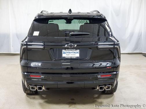 Mosaic Black Metallic 2026 Chevrolet Traverse RS