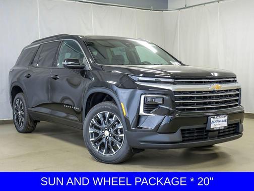 Mosaic Black Metallic 2026 Chevrolet Traverse LT