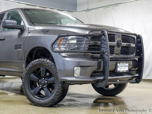 Granite Crystal Metallic Clearcoat 2019 RAM 1500 Express