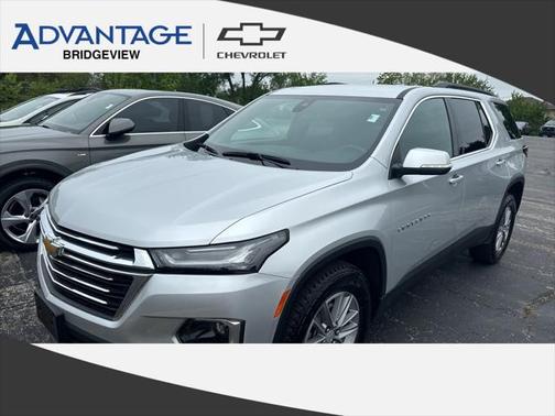 2022 Chevrolet Traverse LT Cloth