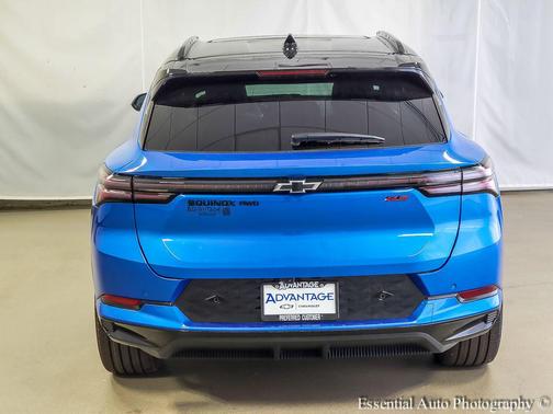 Riptide Blue Metallic 2026 Chevrolet Equinox EV RS