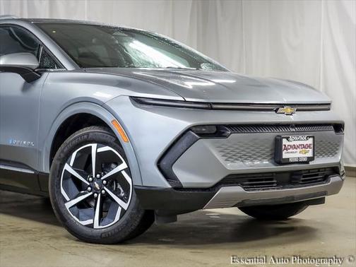 2025 Chevrolet Equinox EV LT