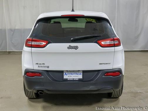 2017 Jeep Cherokee Sport