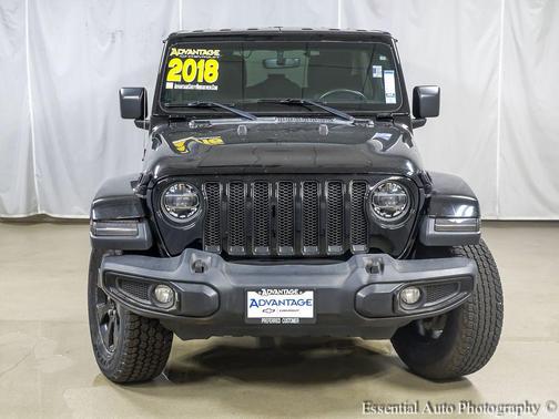 Black Clearcoat 2018 Jeep Wrangler Unlimited Sahara