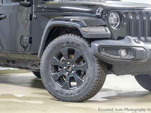 Black Clearcoat 2018 Jeep Wrangler Unlimited Sahara