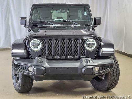 Black Clearcoat 2018 Jeep Wrangler Unlimited Sahara