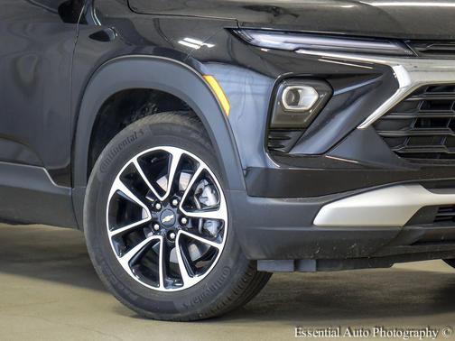 Mosaic Black Metallic 2025 Chevrolet Trailblazer LT