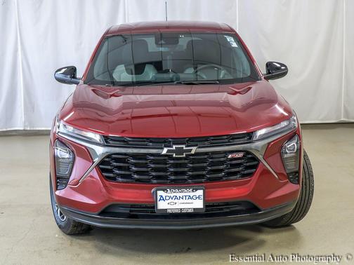 Crimson Metallic 2025 Chevrolet Trax FWD 1RS