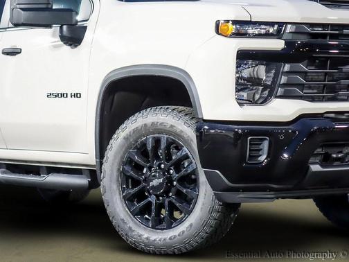 2026 Chevrolet Silverado 2500 Custom
