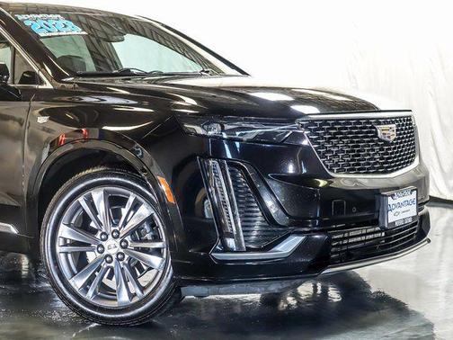 Stellar Black Metallic 2023 Cadillac XT6 Premium Luxury AWD