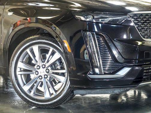 Stellar Black Metallic 2023 Cadillac XT6 Premium Luxury AWD