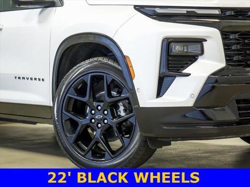 2024 Chevrolet Traverse RS