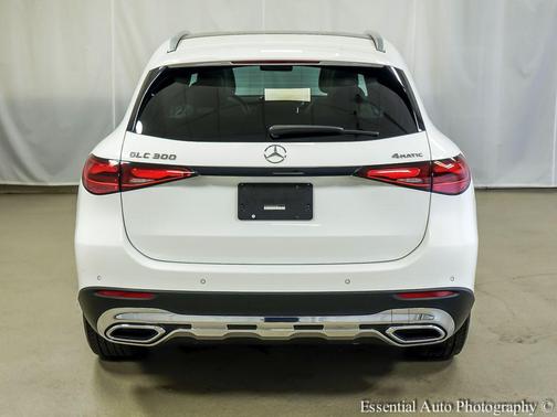Polar White 2023 Mercedes-Benz GLC 300 4MATIC