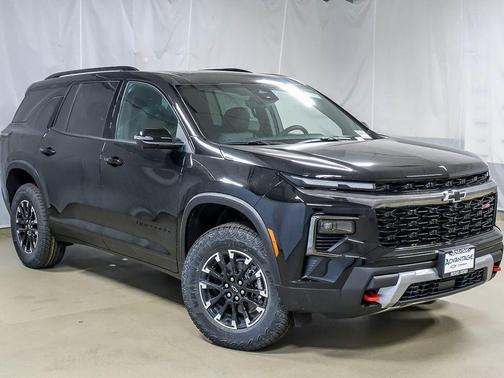 Mosaic Black Metallic 2026 Chevrolet Traverse AWD Z71
