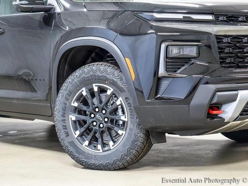 Mosaic Black Metallic 2026 Chevrolet Traverse AWD Z71