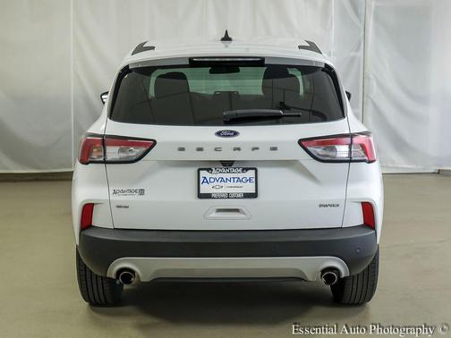 Oxford White 2022 Ford Escape SE