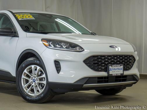 Oxford White 2022 Ford Escape SE