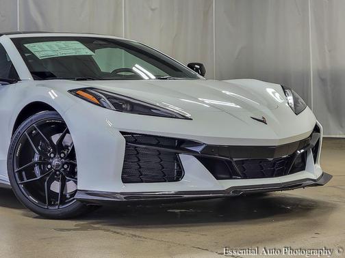 Arctic White 2026 Chevrolet Corvette Z06