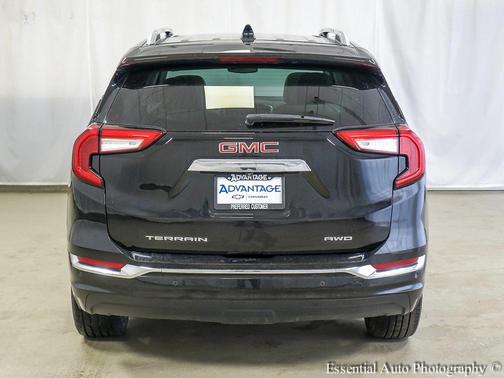 2023 GMC Terrain Denali