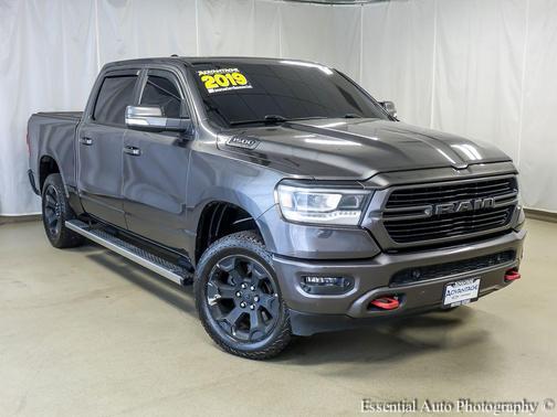 Granite Crystal Metallic Clearcoat 2019 RAM 1500 Big Horn