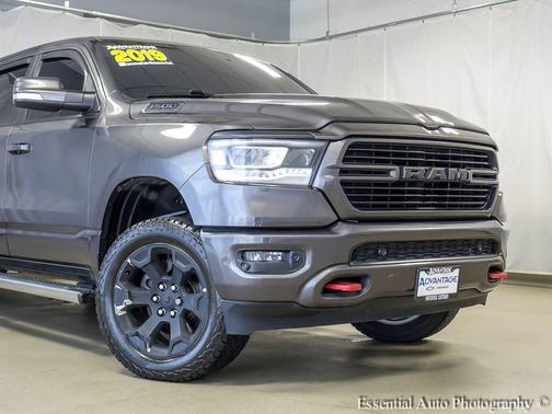 Granite Crystal Metallic Clearcoat 2019 RAM 1500 Big Horn