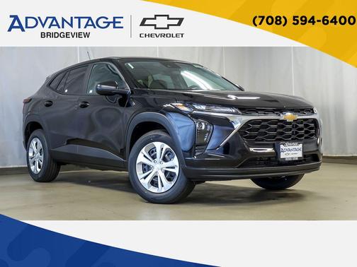 Mosaic Black Metallic 2026 Chevrolet Trax LS
