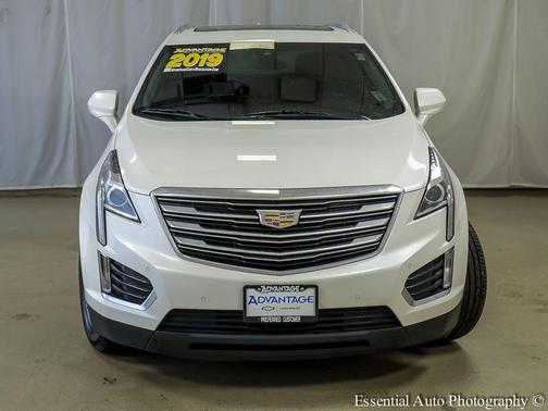 Crystal White Tricoat 2019 Cadillac XT5 Luxury