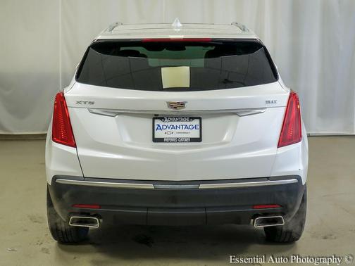 Crystal White Tricoat 2019 Cadillac XT5 Luxury