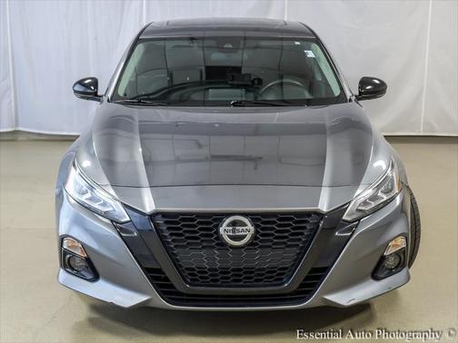 2022 Nissan Altima SR FWD