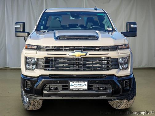 2026 Chevrolet Silverado 2500 Custom