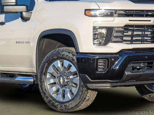 2026 Chevrolet Silverado 2500 Custom
