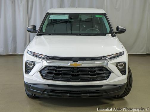 Summit White 2026 Chevrolet Trailblazer LS