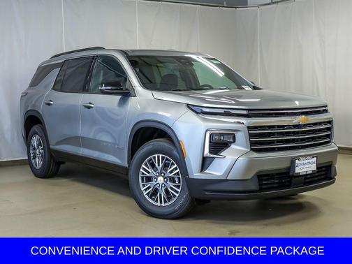 Sterling Gray Metallic 2026 Chevrolet Traverse LT