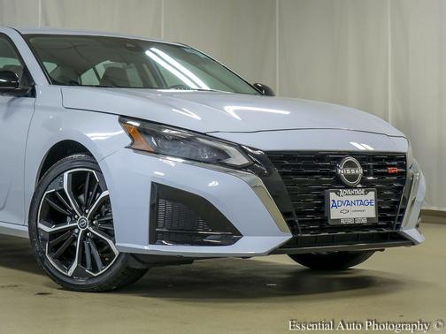 Gray Sky Pearl 2023 Nissan Altima SR Intelligent AWD