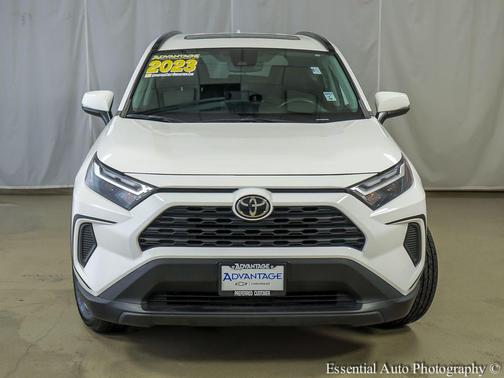 Ice Cap 2023 Toyota RAV4 XLE