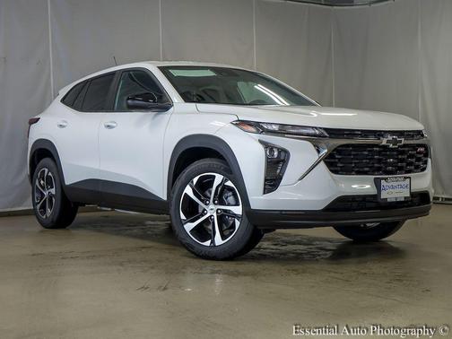 Summit White 2026 Chevrolet Trax FWD 1RS