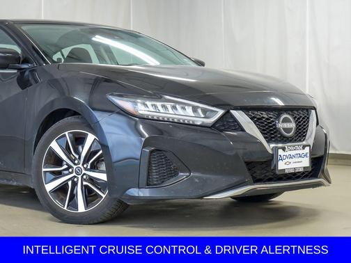 Super Black 2023 Nissan Maxima SV Xtronic CVT