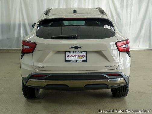White Sands 2026 Chevrolet Trax FWD ACTIV