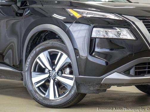Super Black 2023 Nissan Rogue SL