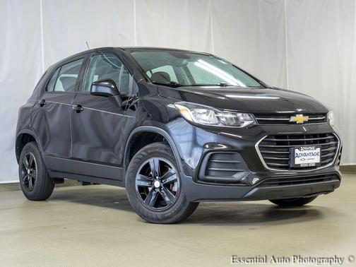 Mosaic Black Metallic 2020 Chevrolet Trax LS