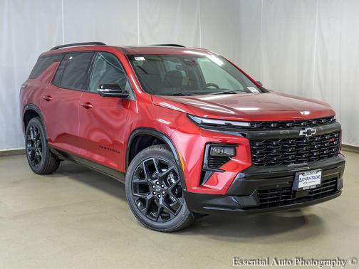Radiant Red Tintcoat 2026 Chevrolet Traverse RS